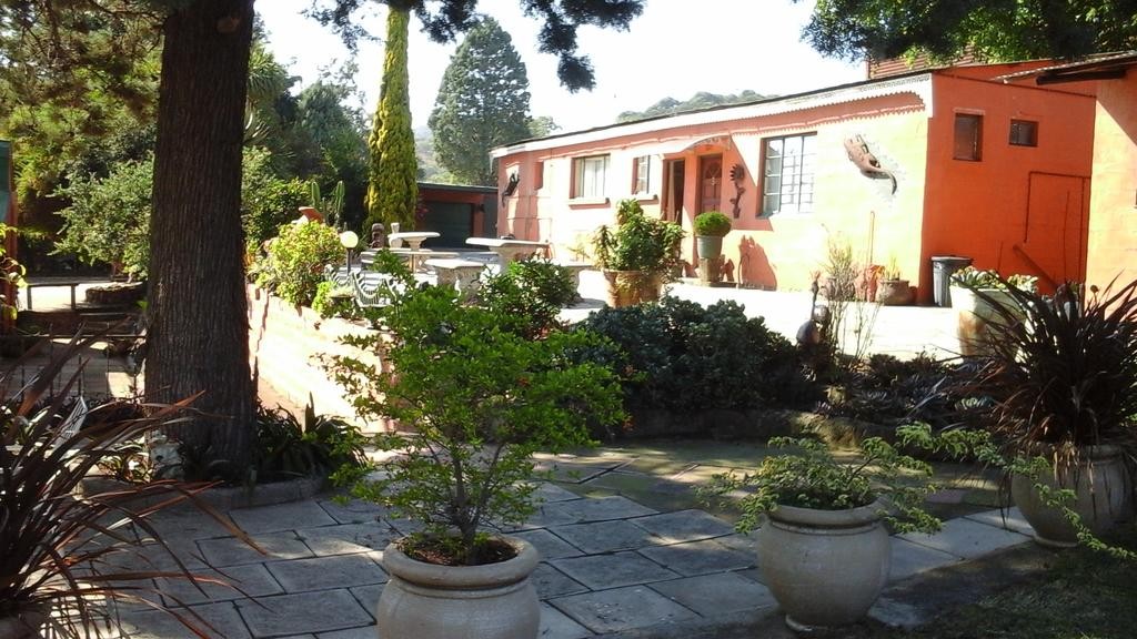 SummerPlace Backpackers Lodge