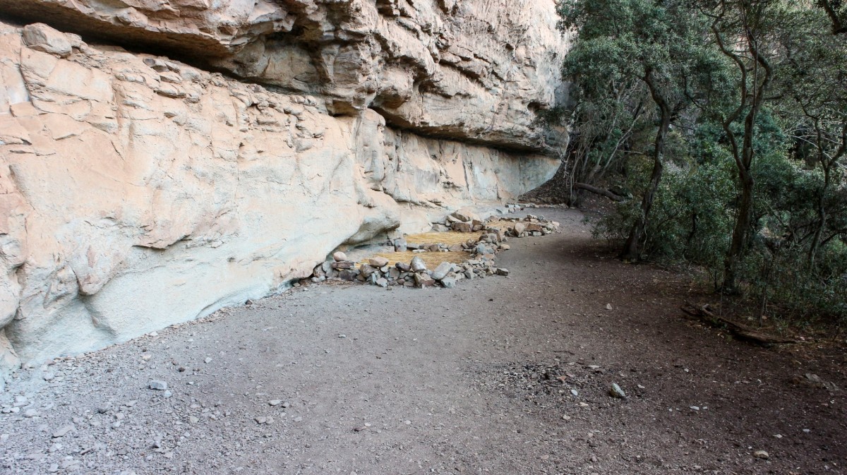 Whyte's Cave